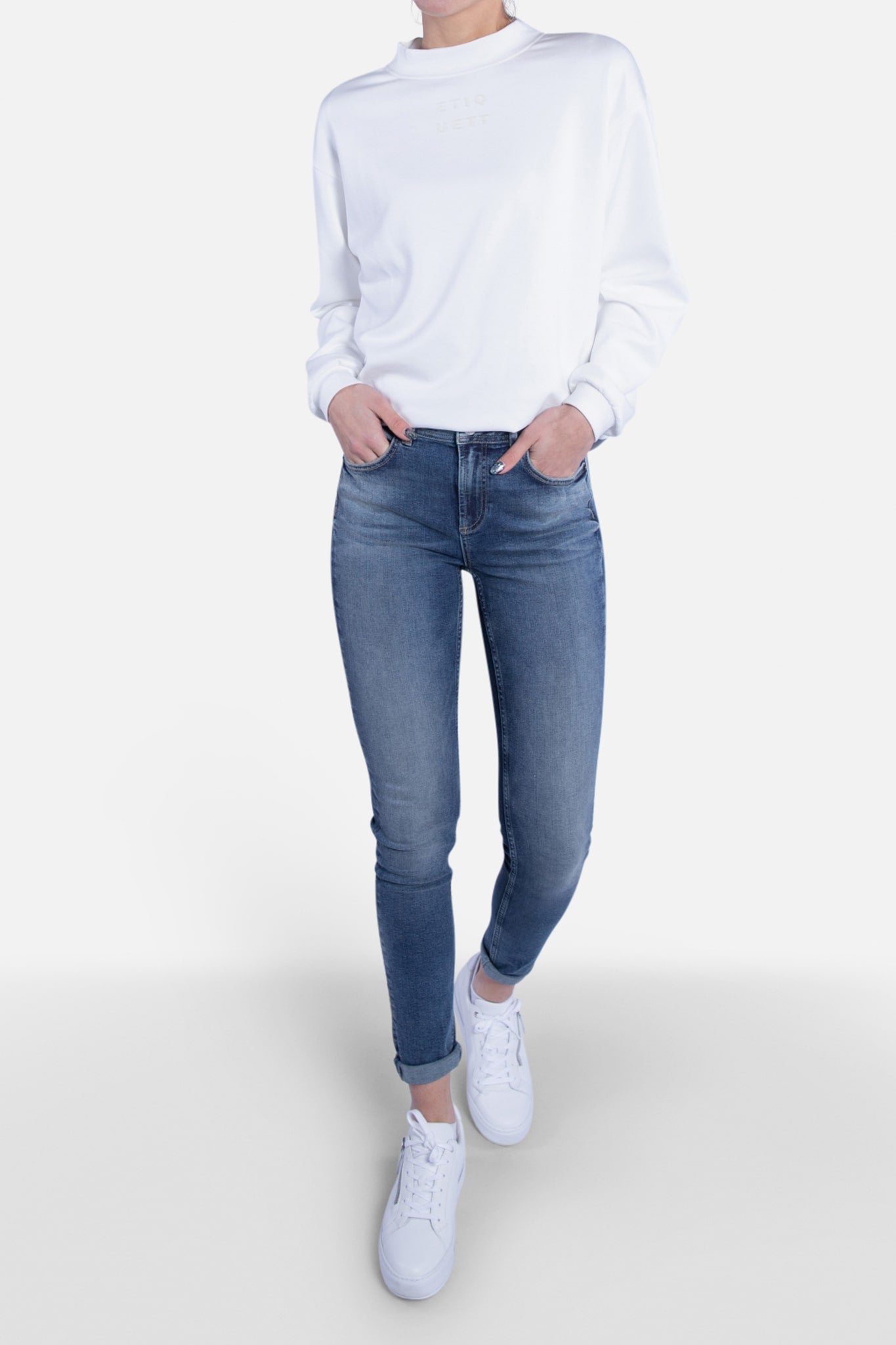 Mia | Skinny - ETIQUETT ESSENTIALS