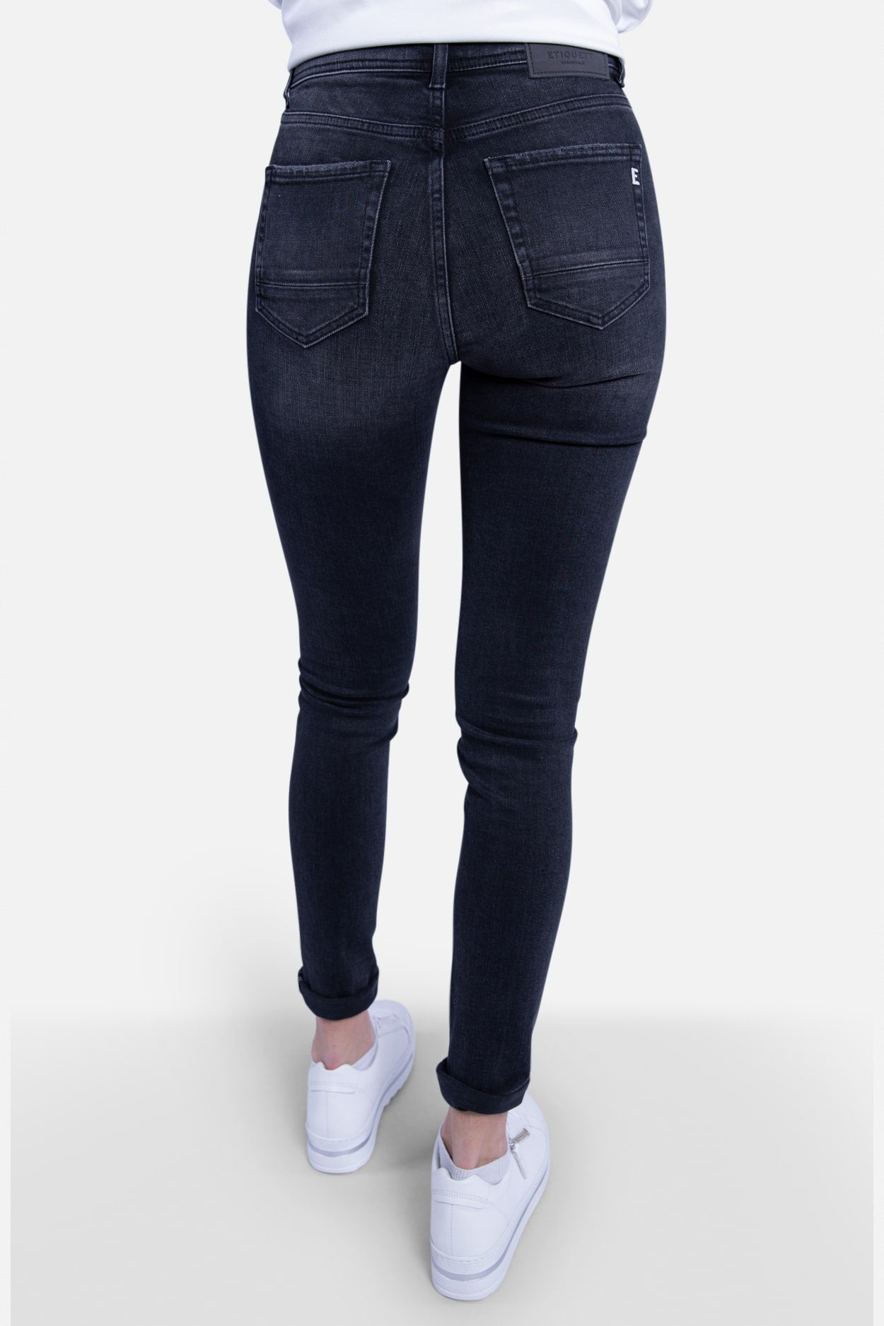 Mia | Skinny - ETIQUETT ESSENTIALS