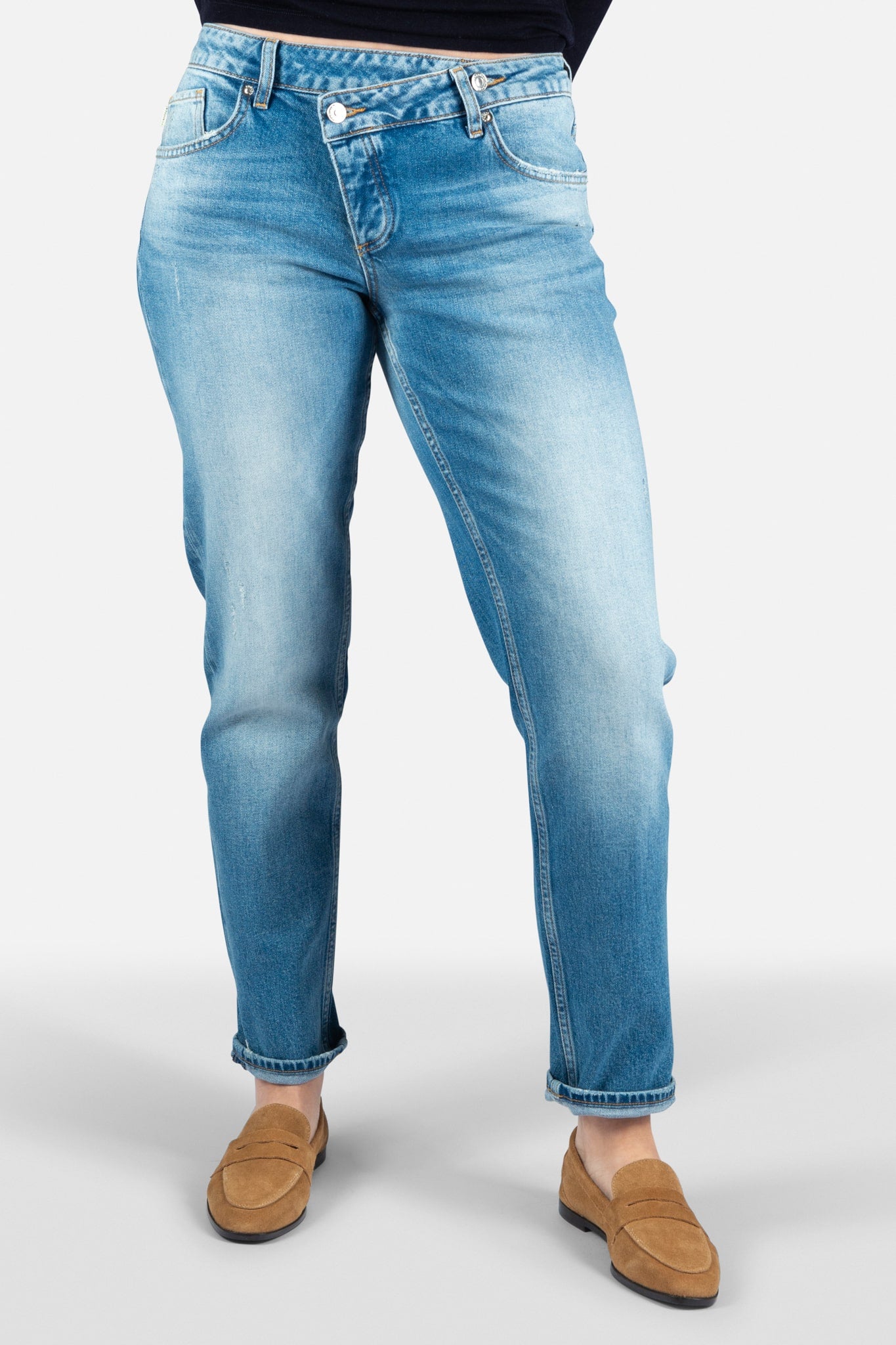 Julia Cross Fly | Boyfriend - ETIQUETT ESSENTIALS