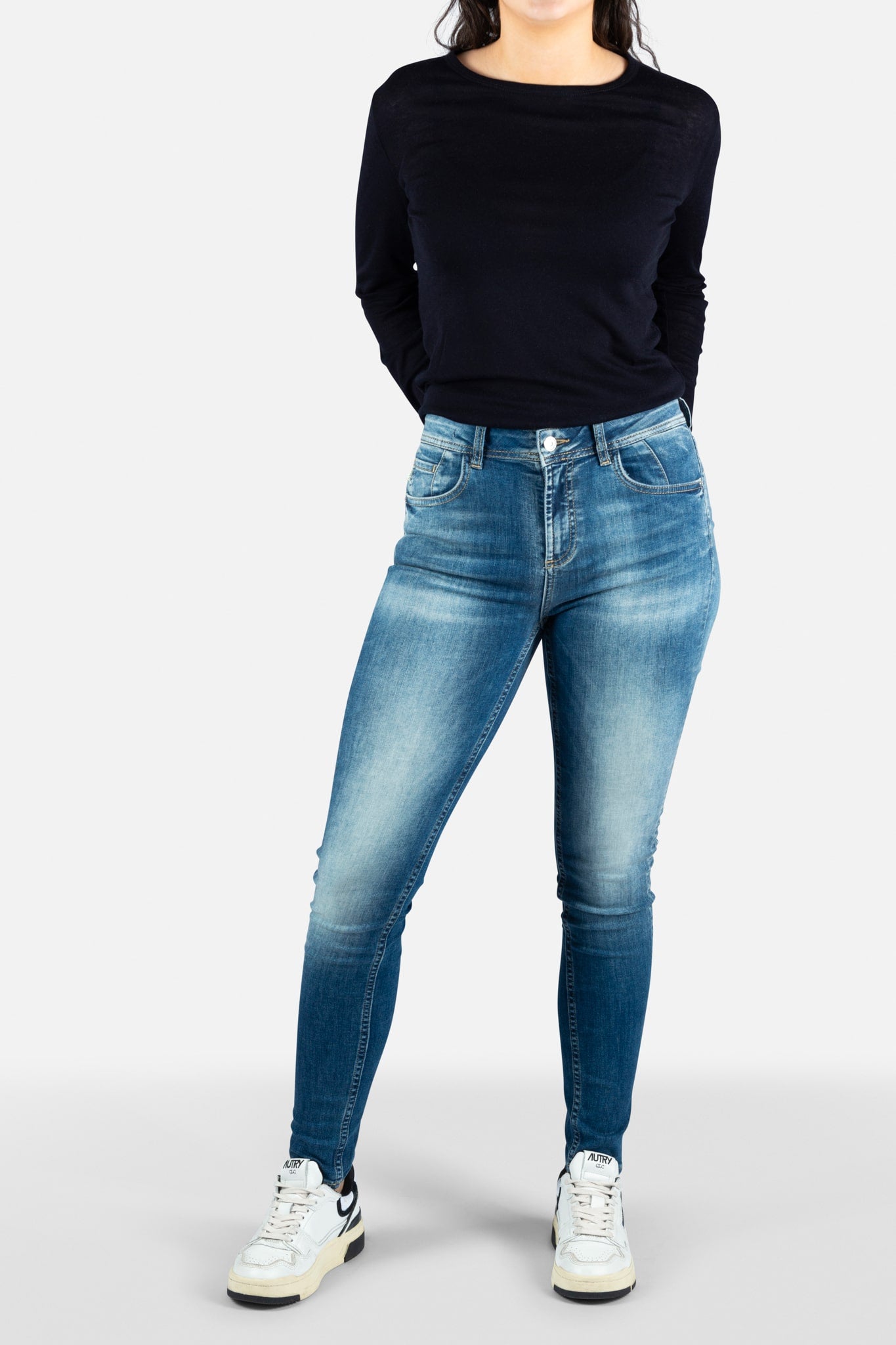 Mia | Skinny - ETIQUETT ESSENTIALS