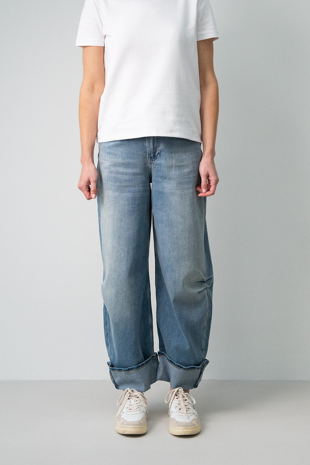 Anesta Soft Blue Balloon Fit Jeans Denim