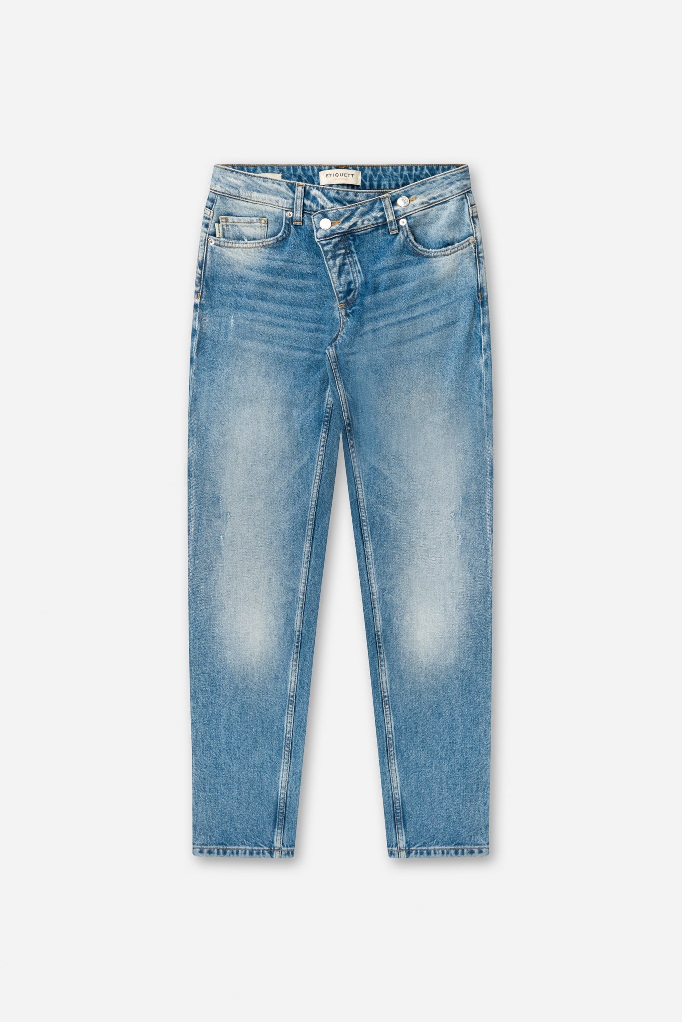 Julia-crossfly-boyfriend-fit-jeans