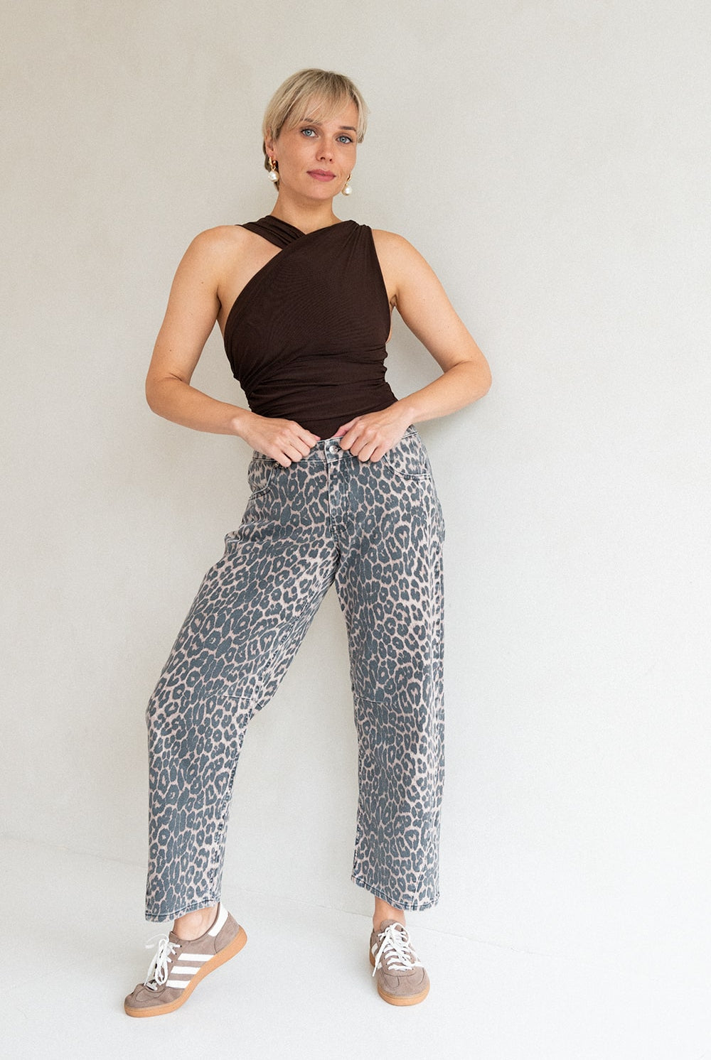 Lindy Leopard Cropped Fit Denim Leopard Print Barrel Fit