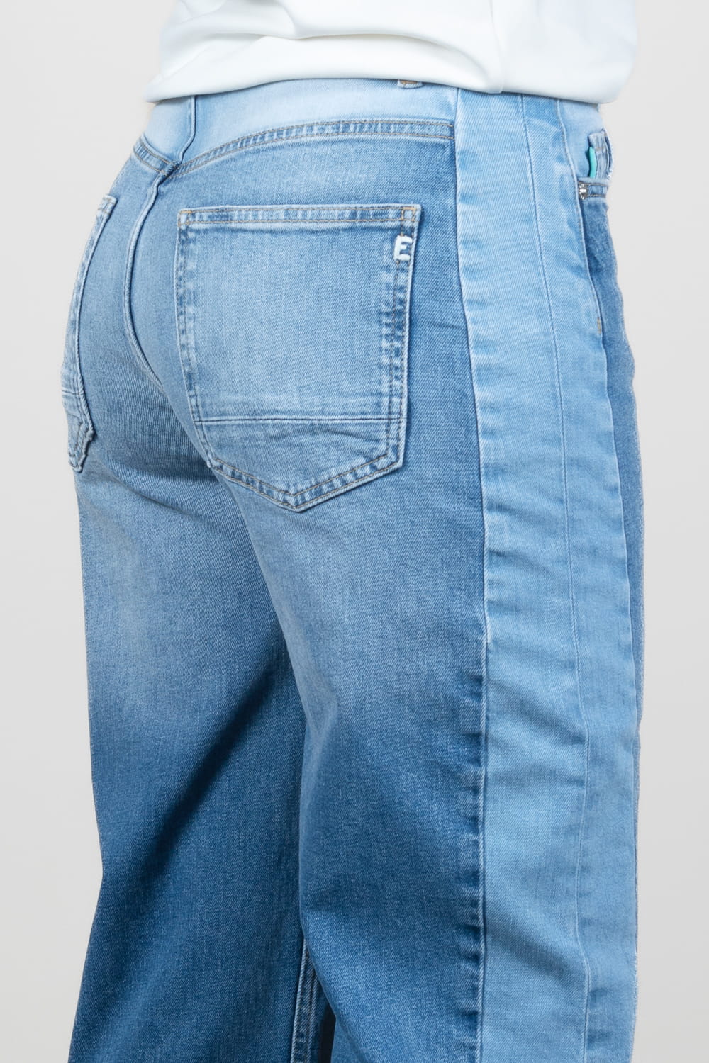 Shapey Mixt Blue Balloon Fit Barrel Jeans