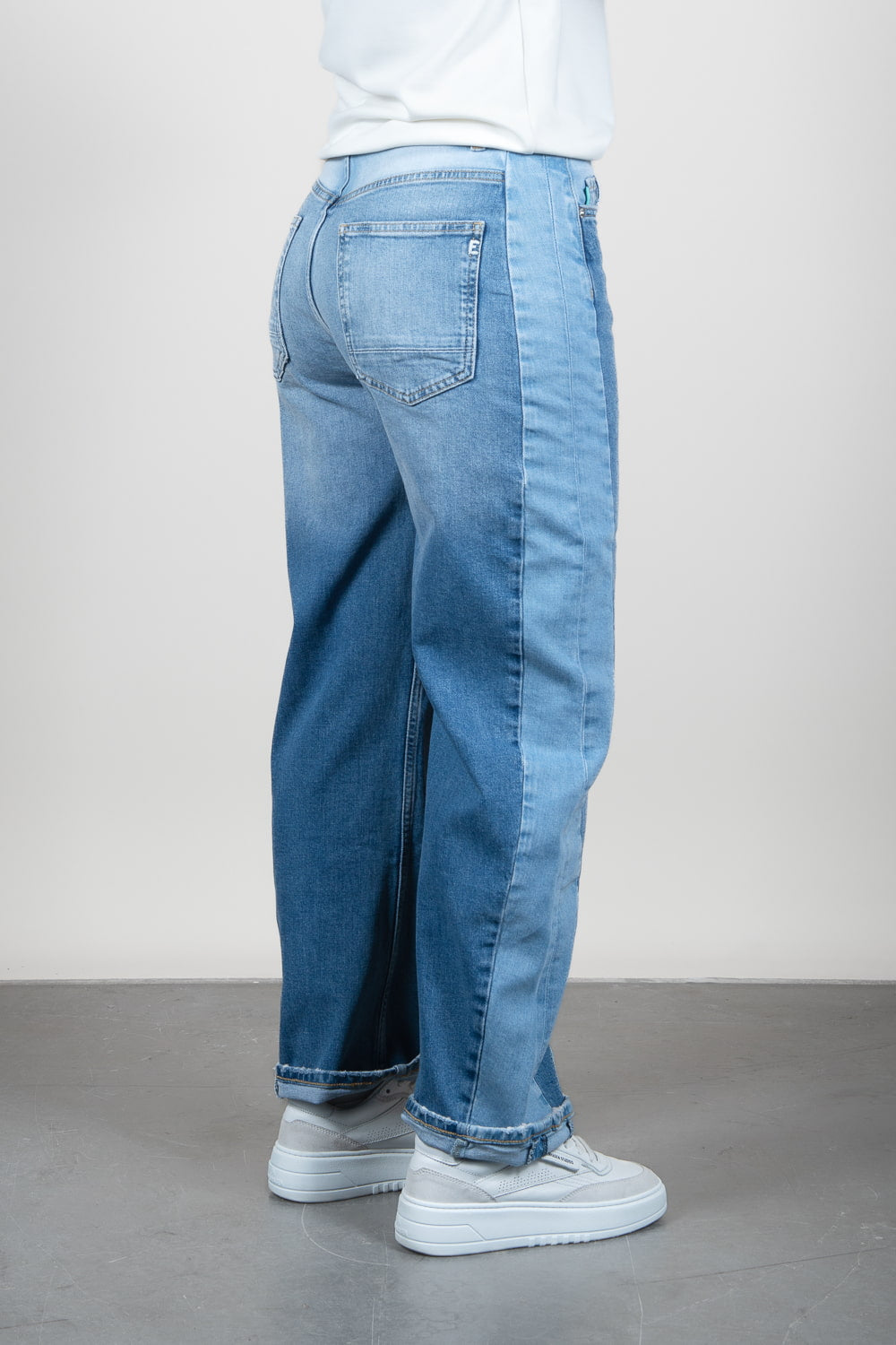 Shapey Mixt Blue Balloon Fit Barrel Jeans