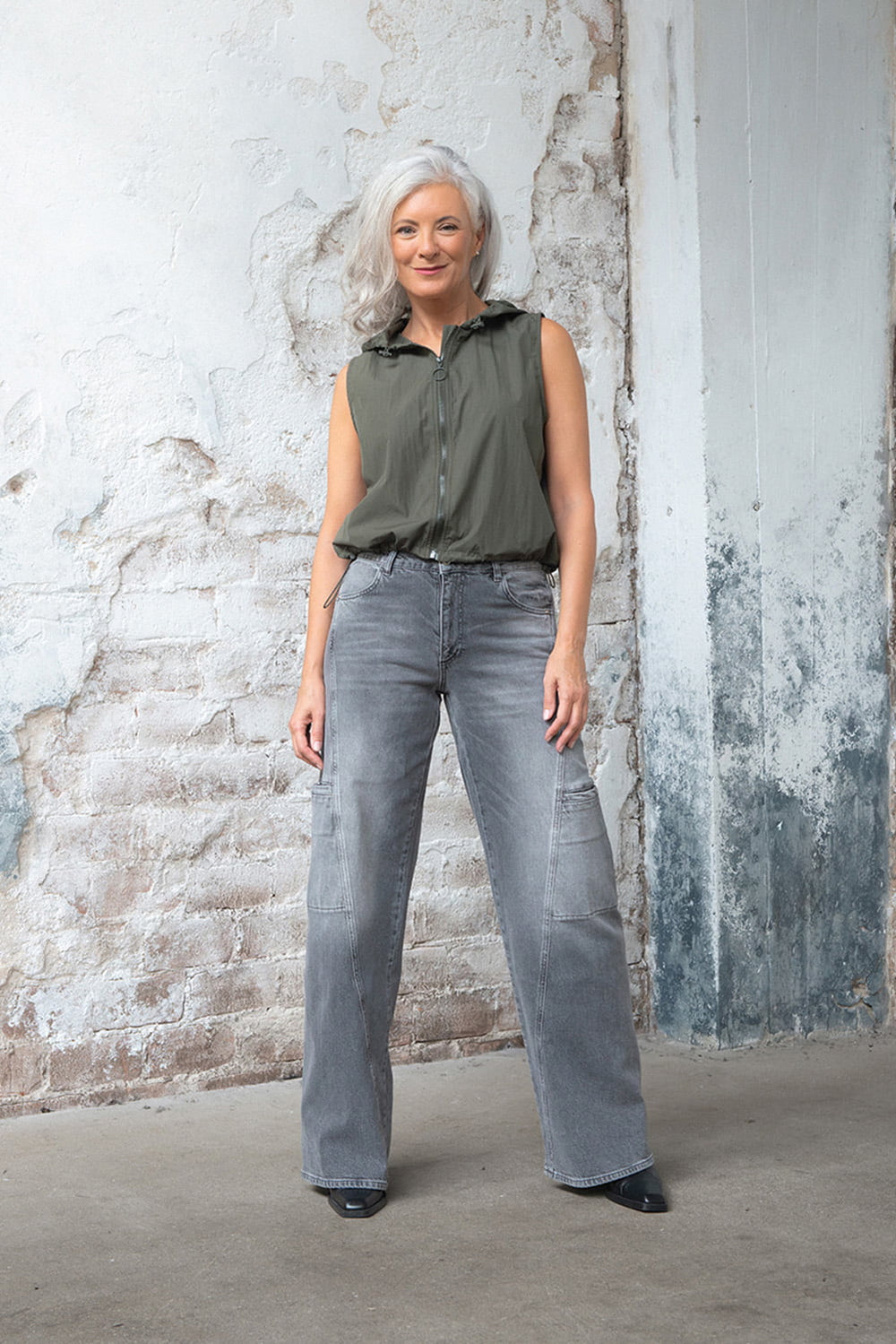 Lola in Santorini Wide Leg Fit Premium Denim Comfortable Jeans Sustainable Durable Stretch with Recovery [model 1]