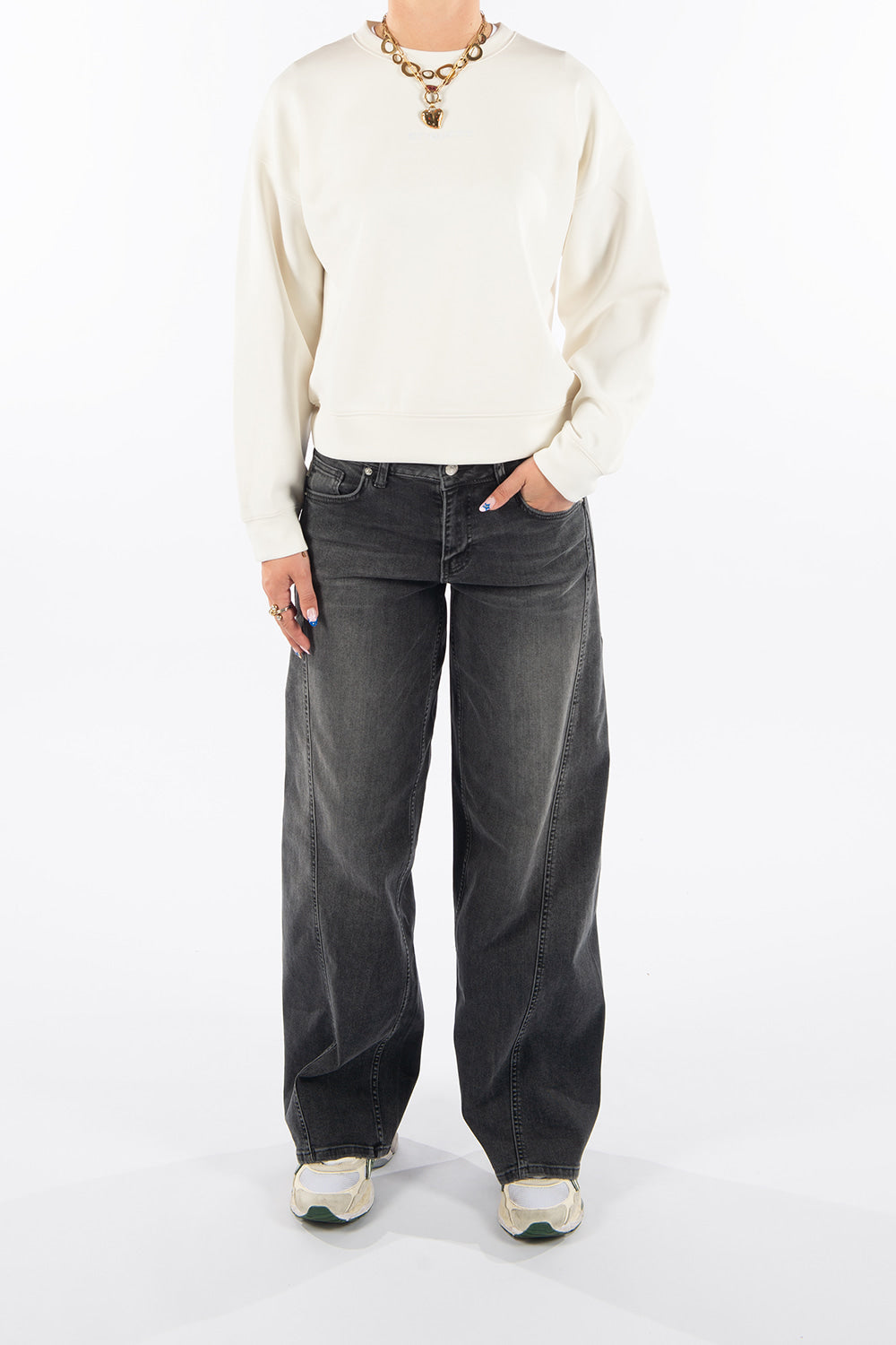 Lolita in Black Dust Wide Leg Fit Premium Denim Comfortable Jeans Sustainable [model 2]