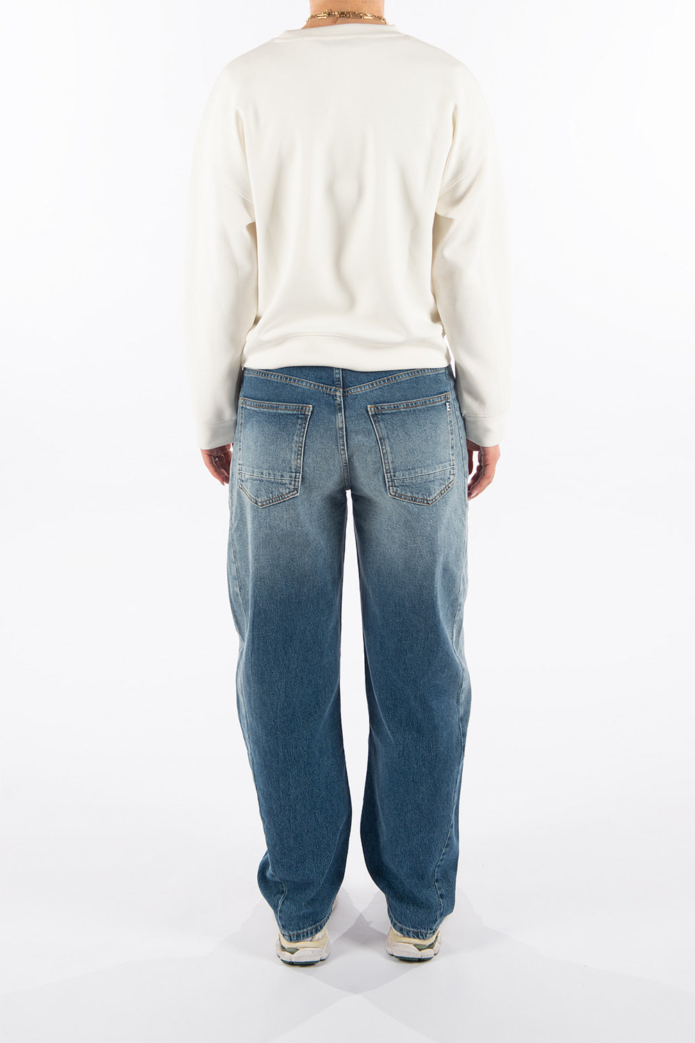 Shapey in Sincerely Barrel Fit Premium Denim Comfortable Jeans Sustainable Durable Stretch with Recovery [model 2]