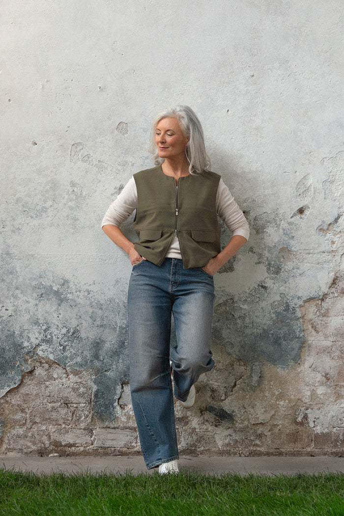 Smarty in Volcanic Barrel Fit Premium Denim Comfortable Jeans Sustainable Durable Stretch with Recovery