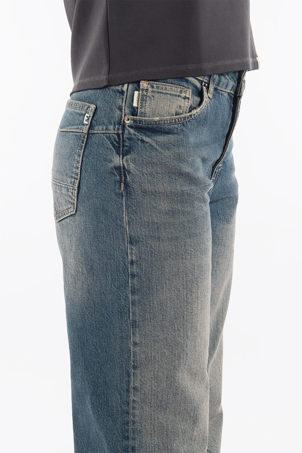 Smarty in Volcanic Barrel Fit Premium Denim Comfortable Jeans Sustainable Durable Stretch with Recovery [model 2]